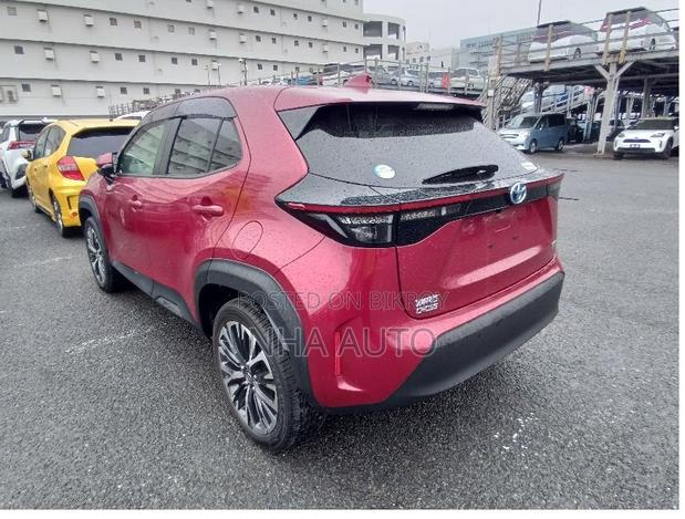 Toyota Yaris Cross 2021 Red