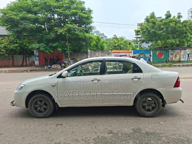 Toyota Corolla 2004 White