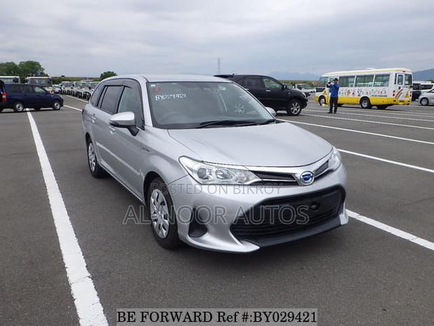 Toyota Corolla Fielder 2021 Silver