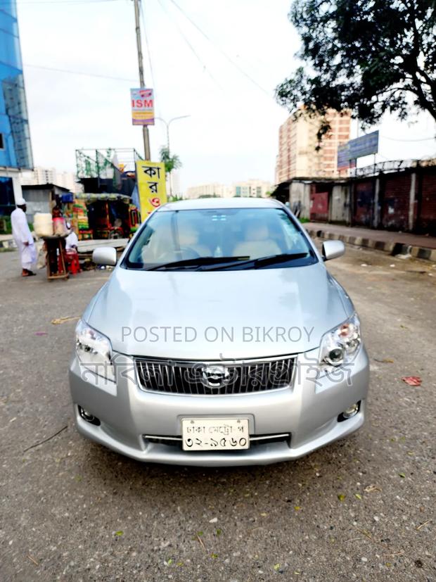 Toyota Axio 2012 Silver