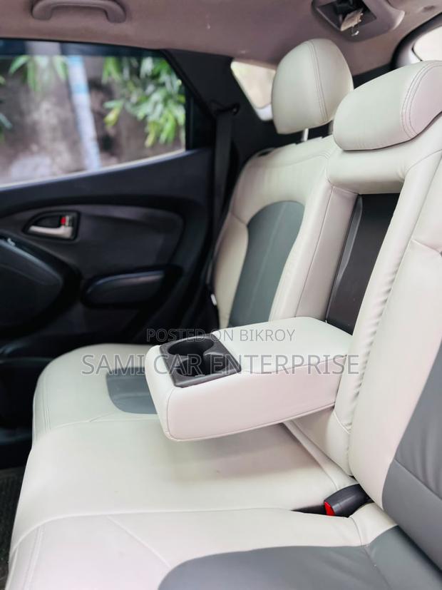 Hyundai Tucson Limited AWD 2011 Pearl