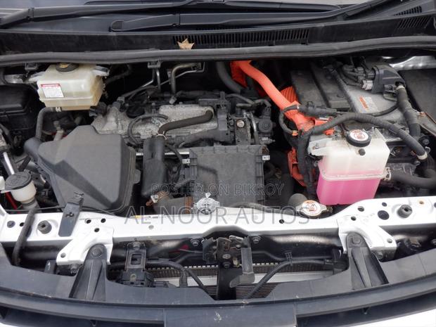 Toyota Noah 2021 Silver