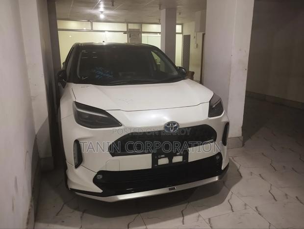 Toyota Yaris Cross 2021 Pearl