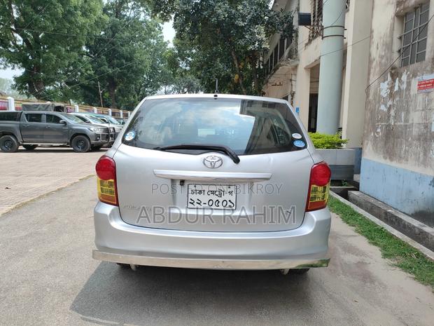 Toyota Corolla Fielder 2010 Silver