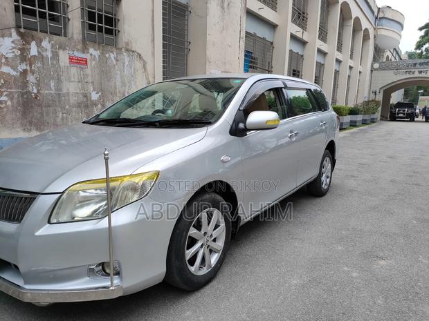 Toyota Corolla Fielder 2010 Silver
