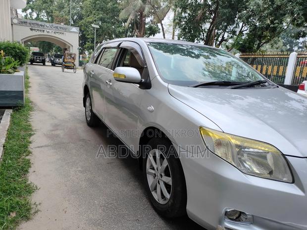 Toyota Corolla Fielder 2010 Silver