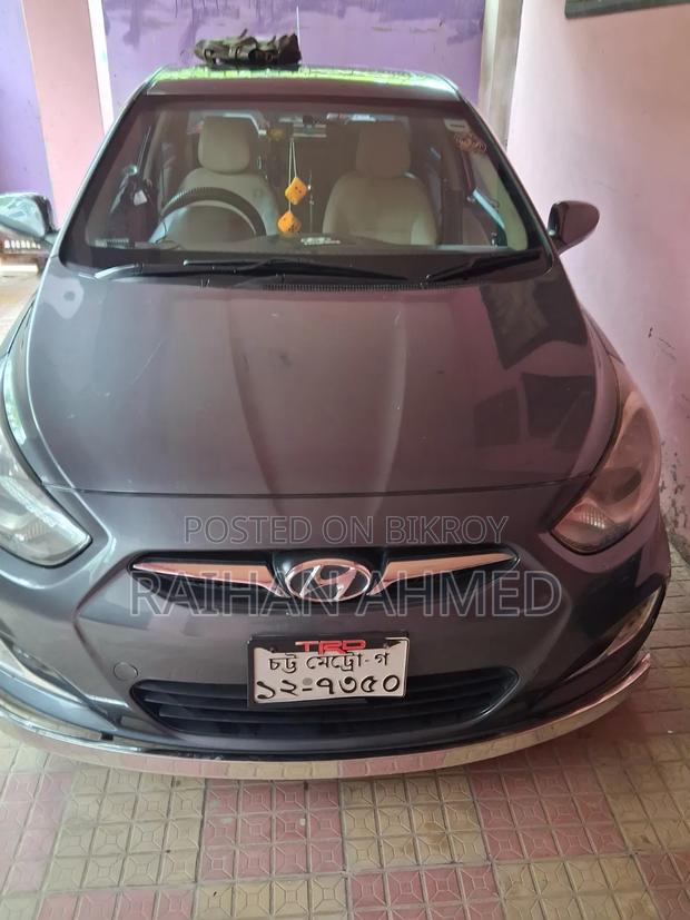 Hyundai Accent 2012 Gray