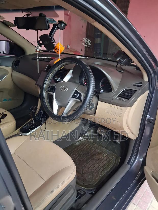 Hyundai Accent 2012 Gray