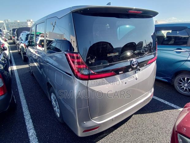 Toyota Noah 2022 Gray