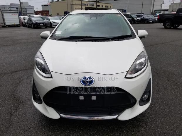 Toyota Aqua 2021 Pearl