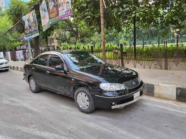 Nissan Sunny 2006 Black