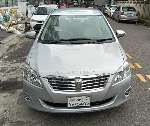 Toyota Premio 2.0 FWD 2013 Silver
