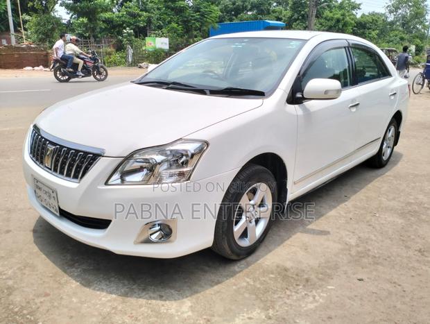 Toyota Premio 2010 White