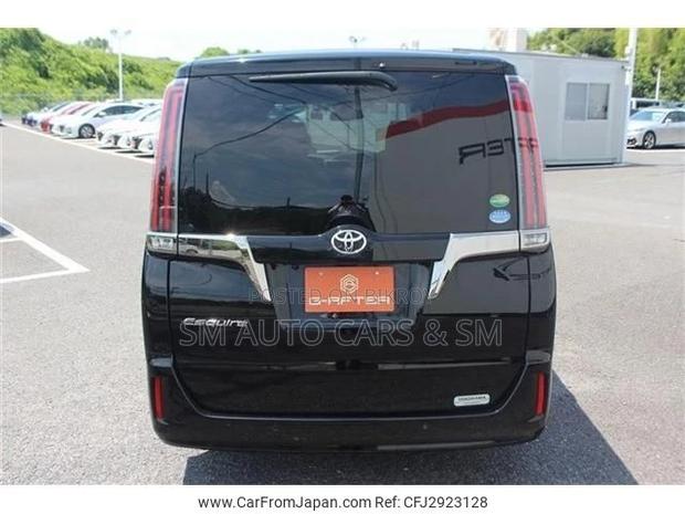 Toyota Esquire 2.0 FWD (7 Seater) 2020 Black