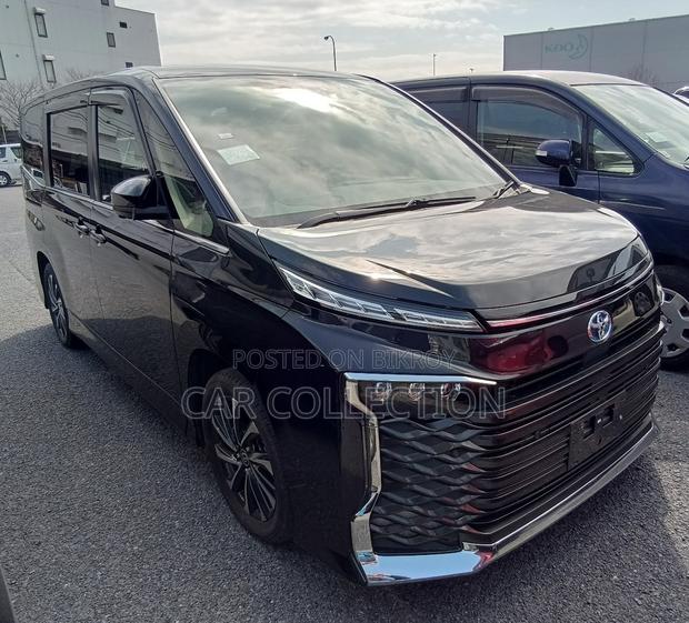 Toyota Voxy 2023 Black