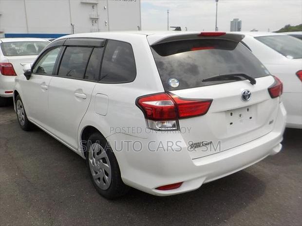 Toyota Corolla Fielder 2021 White