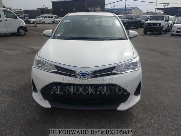 Toyota Corolla Fielder 2021 White