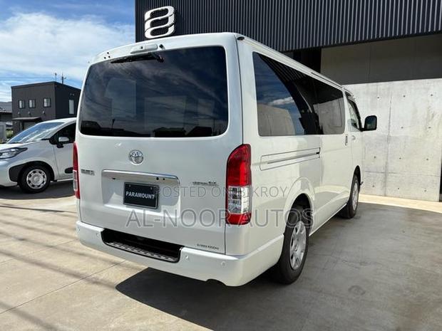 Toyota HiAce 2023 White