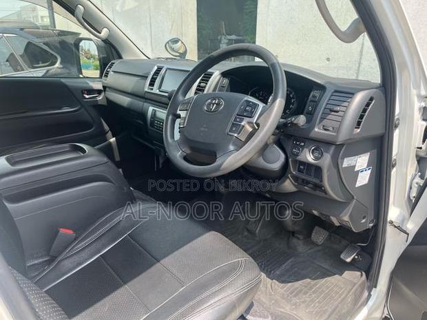 Toyota HiAce 2023 White