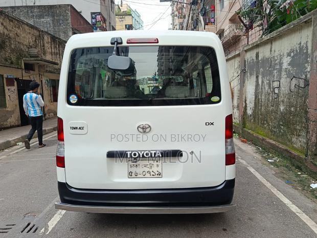 Toyota TownAce 2010 White