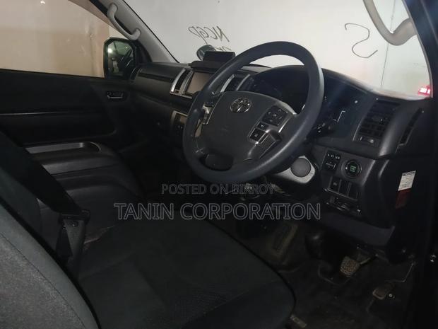 Toyota HiAce 2023 Black