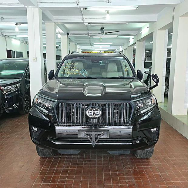 Toyota Land Cruiser Prado 2.7 2022 Black