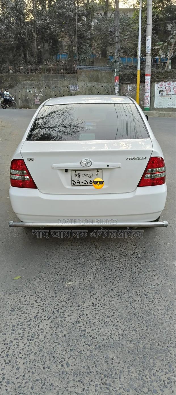 Toyota Corolla 2004 White