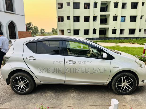 Toyota Aqua 2013 Silver