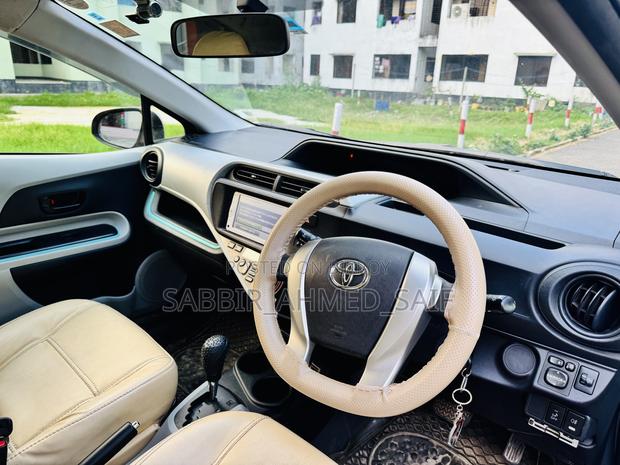 Toyota Aqua 2013 Silver