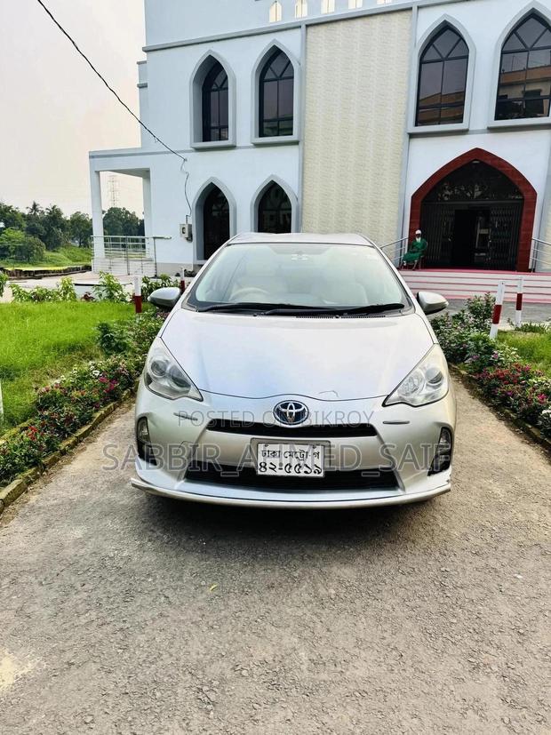 Toyota Aqua 2013 Silver