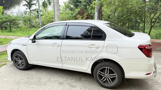 Toyota Axio 2018 White