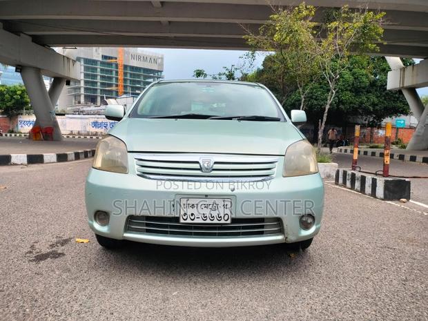 Toyota Raum 2006 Green