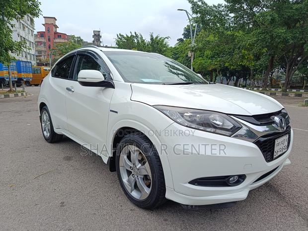 Honda Vezel 1.5 2WD 2014 Pearl