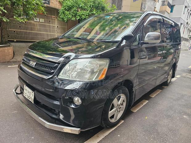 Toyota Noah 2006 Black