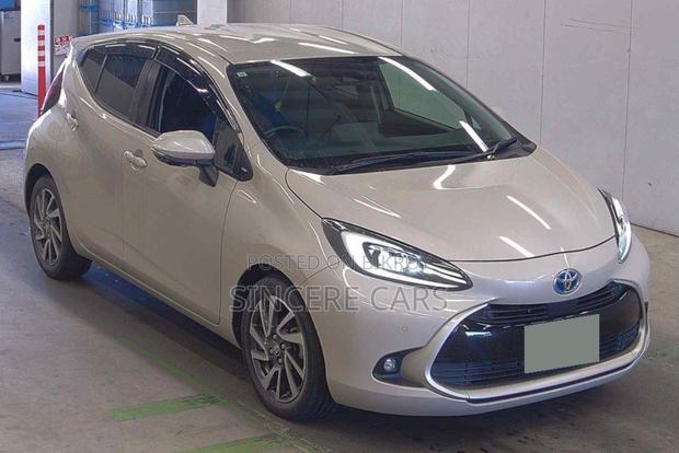 Toyota Aqua 2021 Brown
