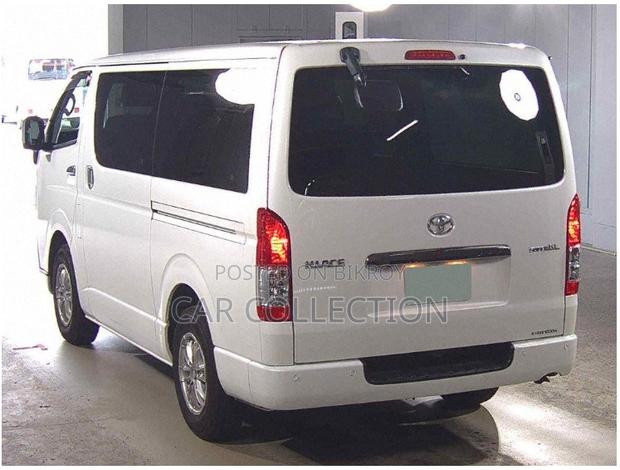 Toyota HiAce 2023 Pearl