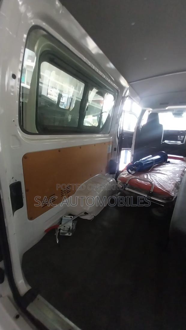 Toyota HiAce 2020 White