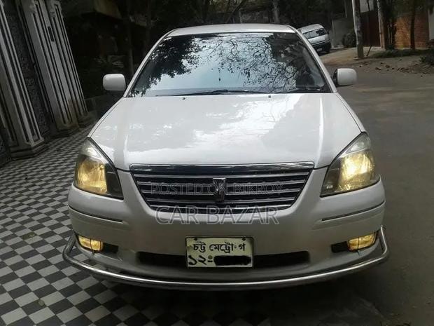 Toyota Premio 2004 Off White