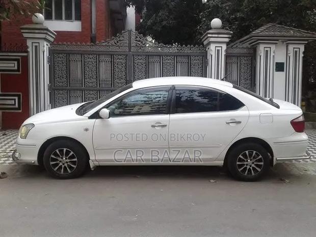 Toyota Premio 2004 Off White