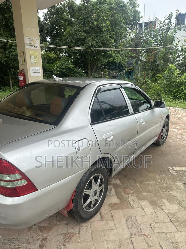 Mitsubishi Lancer 1996 Silver