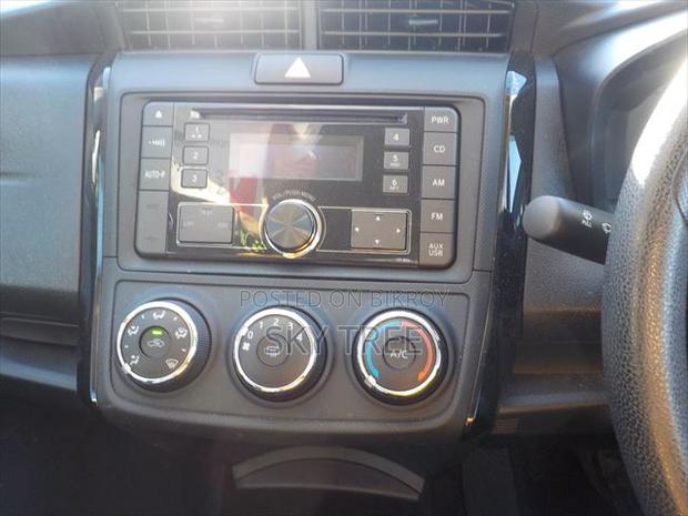 Toyota Axio 2020 Silver