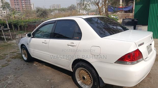 Mitsubishi Lancer 2006 White