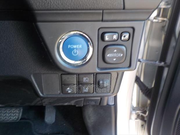 Toyota Axio 2021 Silver