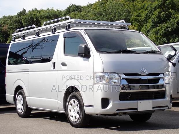 Toyota HiAce 2021 Silver