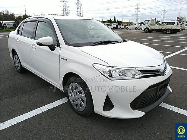 Toyota Axio 2021 White