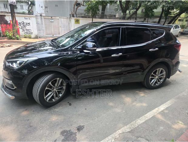 Hyundai Santa Fe SE Ultimate AWD 2017 Black