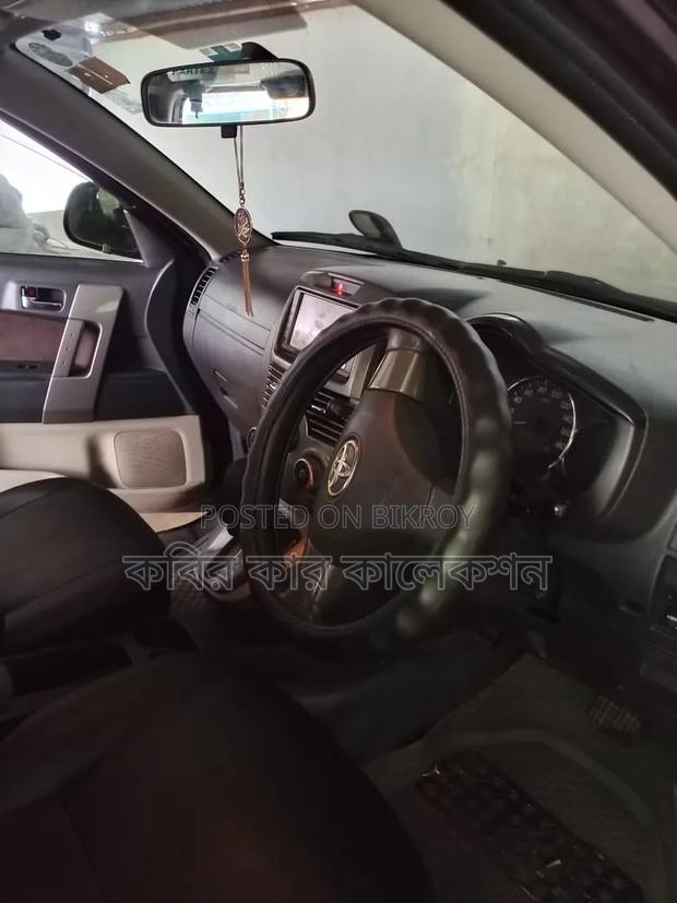 Toyota Axio 2012 Silver