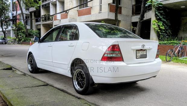 Toyota Corolla Sedan 2004 White