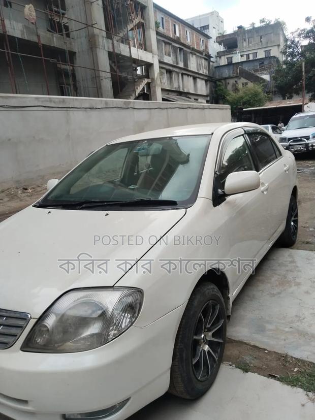 Toyota Corolla 2002 White