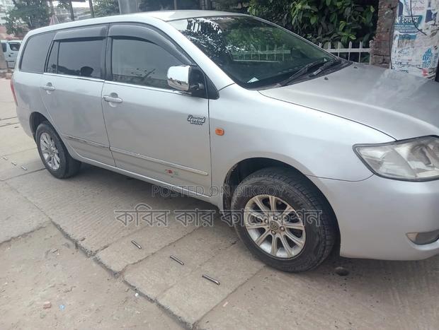 Toyota Corolla Fielder 2004 Silver